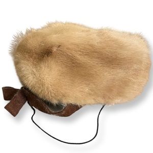 1940’s mink hat w suede bow